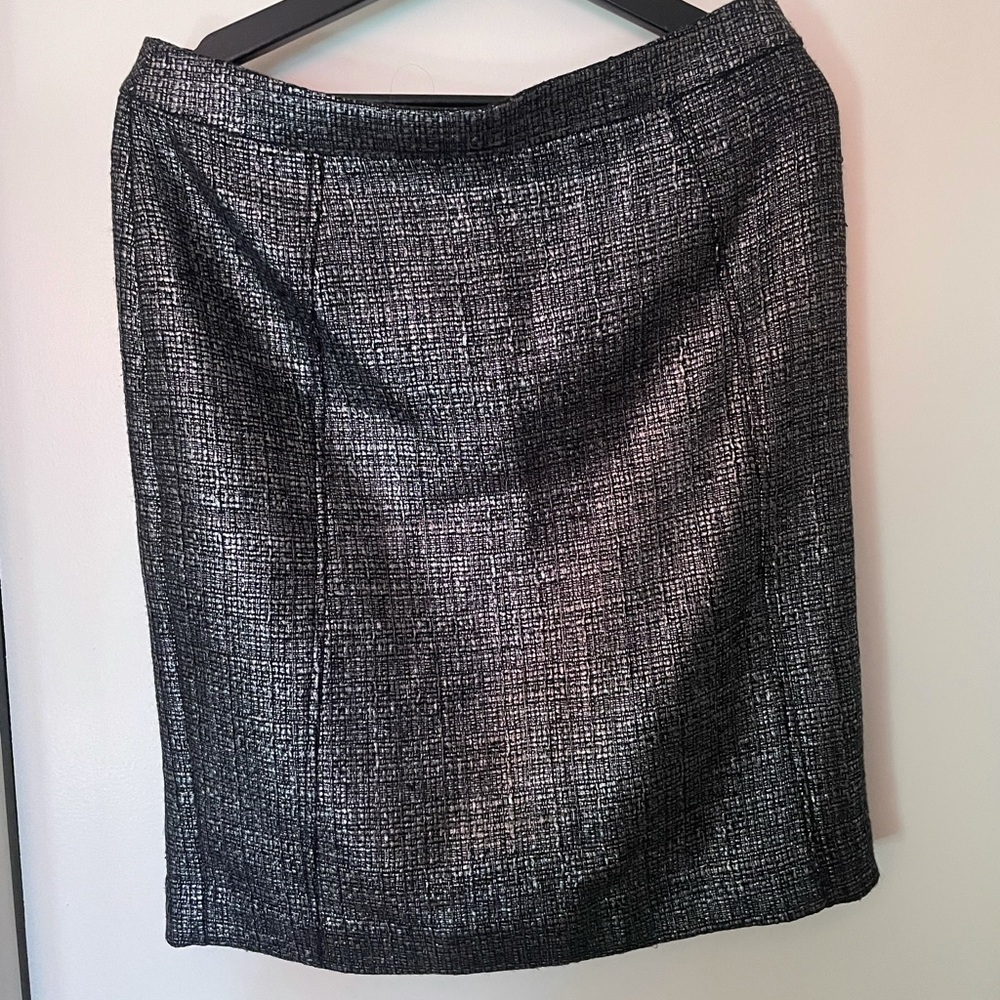 Halogen Double lined Pencil skirt with slit has a chrome look with the silver